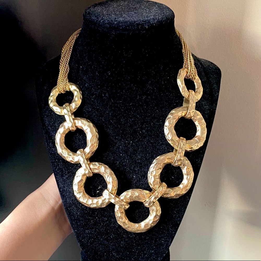 Chunky Gold necklace